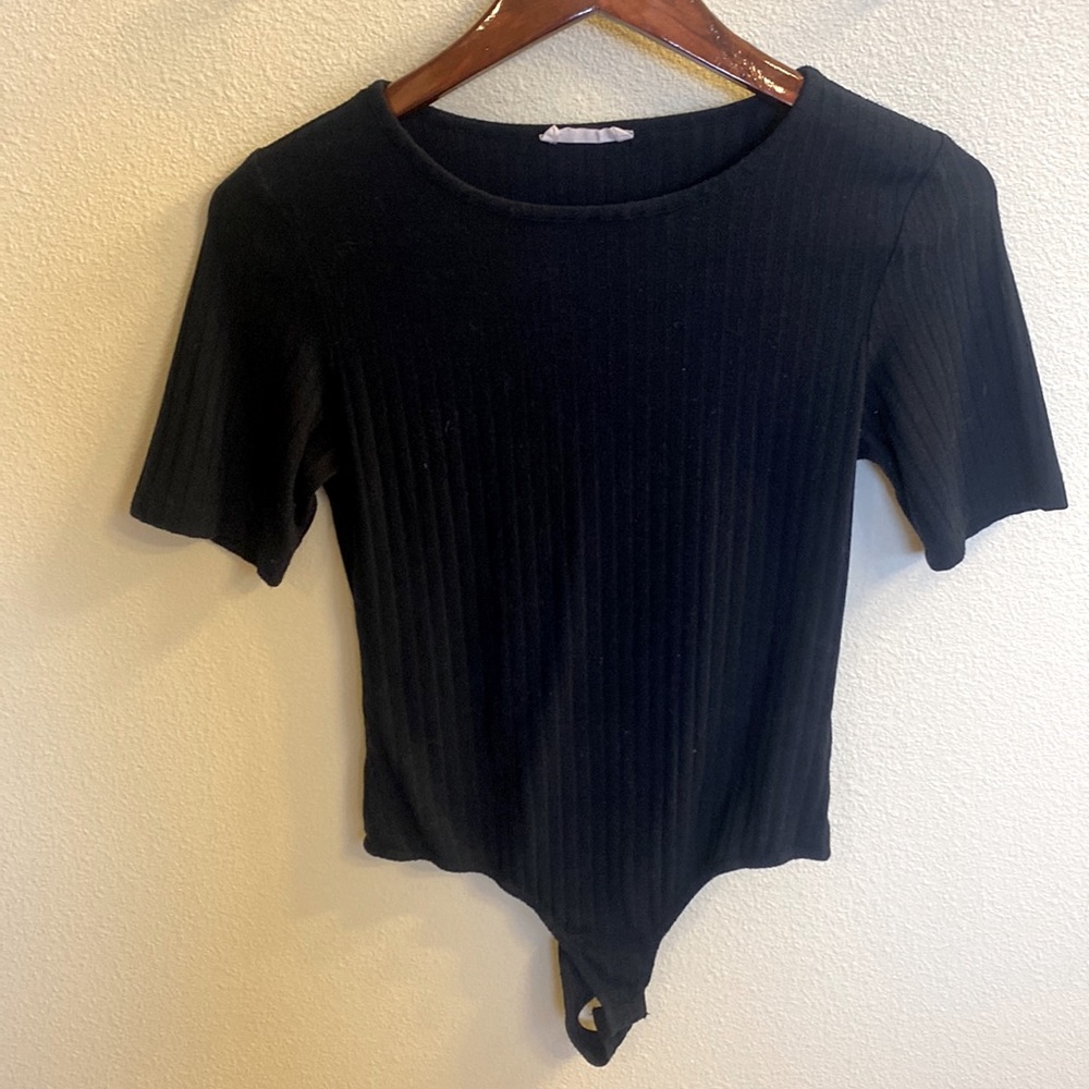 Deep Blue Elodie Body Suit Ribbed Tee size Medium.